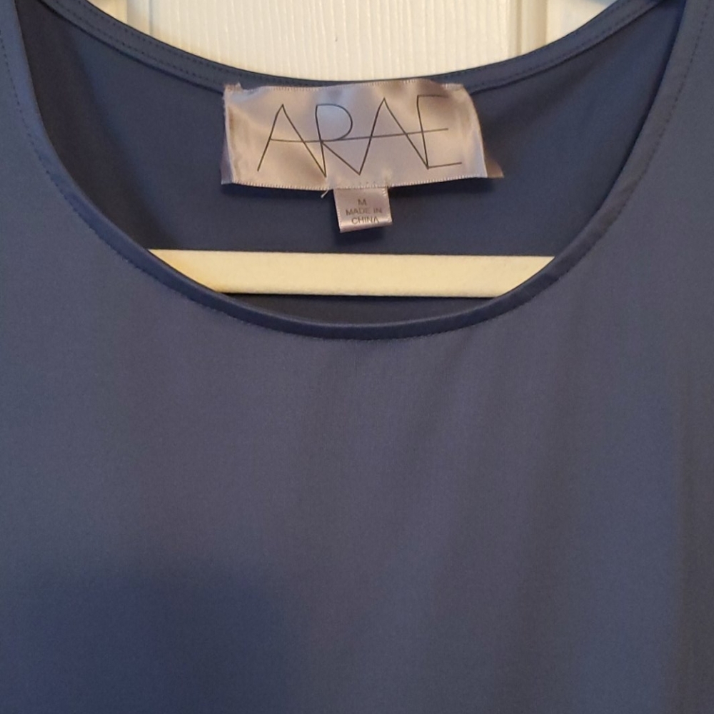 Arae sleeveless blouse - Picture 2 of 2